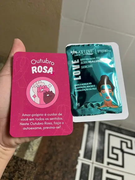 Brinde Outubro Rosa, Card com Skincare, Máscara