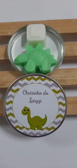Latinha Com Sabonete De Dinossauro E Inicial, Aniversário