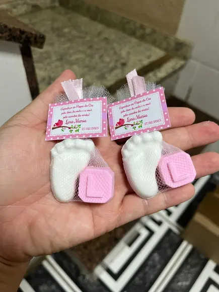Sabonete de Pezinho com Inicial, Lembrancinha de Maternidade