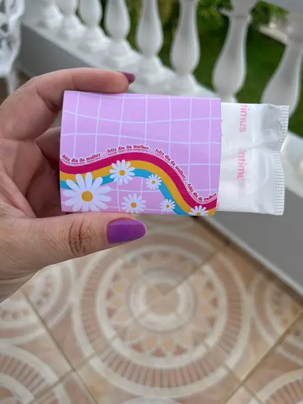 Card com Protetor Diário, Absorvente, Dia das Mulheres