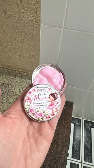 Lembrancinha Maternidade Sabonete Pezinho na Latinha