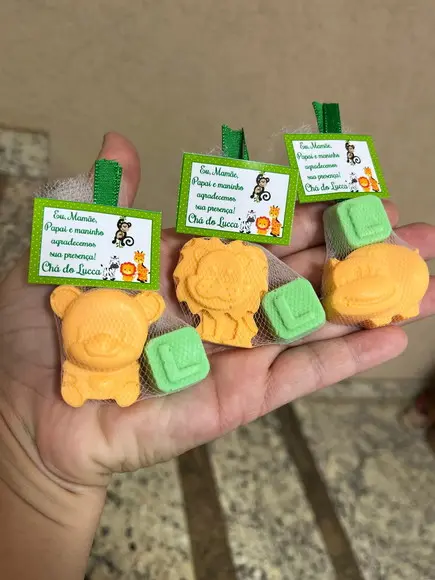 Lembrancinhas de Sabonetes do Safari