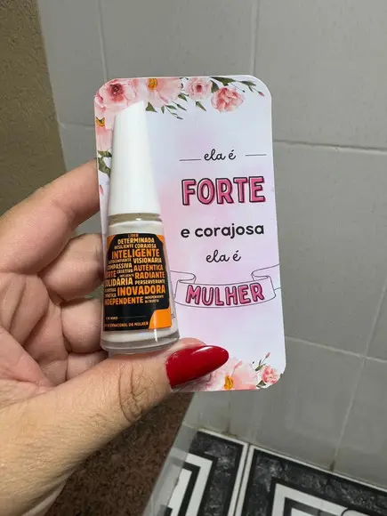 Brinde para Igreja Dia das Mães com Esmalte Personalizado