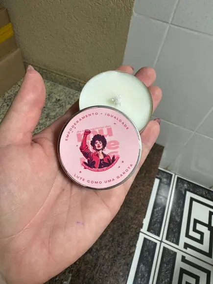 Latinha com Vela para Dia da Mulher, Lembrancinha Vela
