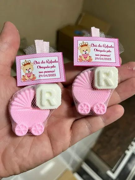 Lembrancinha de Nascimento, Sabonete de Carrinho e Letra