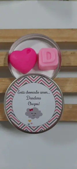 Latinha Com Coração E Inicial De Sabonete, Nascimento