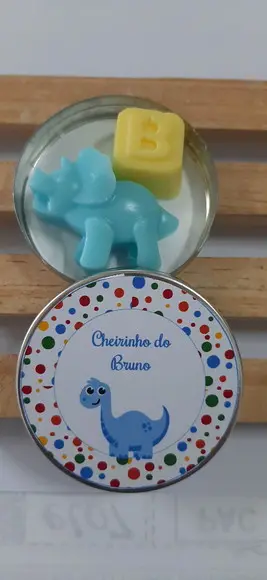 Latinha Com Sabonete De Dinossauro E Inicial, Lembrancinha
