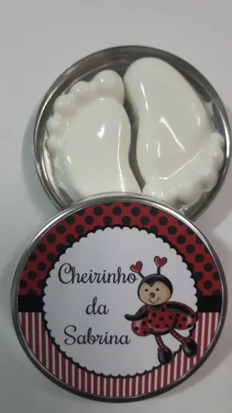 Latinha Com Pezinhos De Sabonete