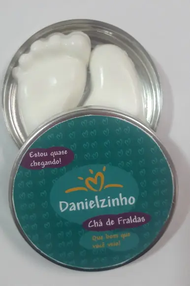 Lembrancinha De Nascimento, Latinha Com Pezinhos