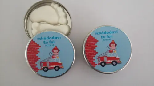 Latinha com Pezinhos Lembrancinha de Nascimento