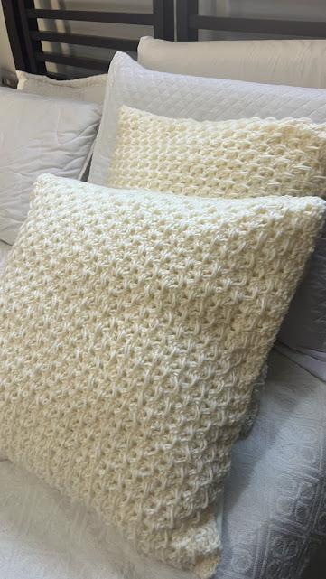 Capa de Almofada de crochê 40 X 40 cm mod.  LISA OFF WHITE - Có