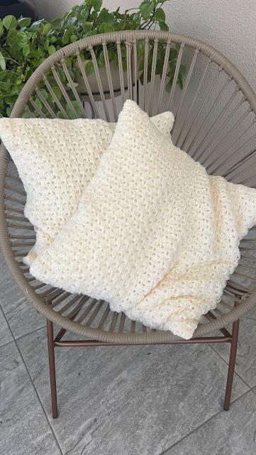 Capa de Almofada de crochê 40 X 40 cm mod.  LISA OFF WHITE - Có