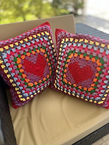 Capa de Almofada de crochê 40 X 40 cm mod. granny square