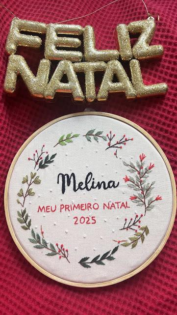 Porta de Maternidade - bordado à mão