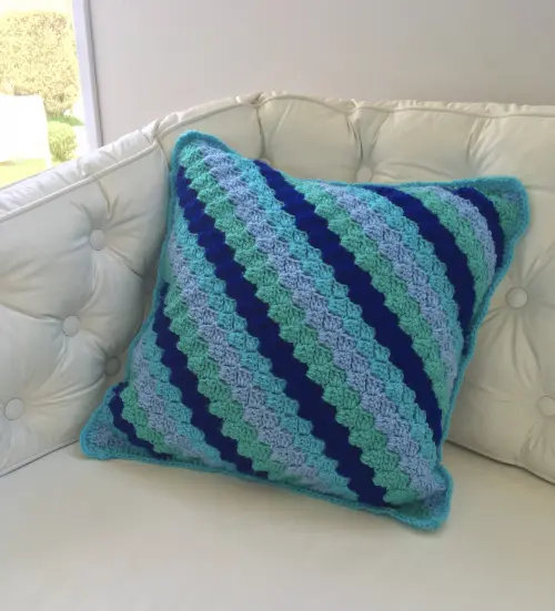 Capa de Almofada de crochê 40 X 40 cm mod.  CANCUN - Cópia