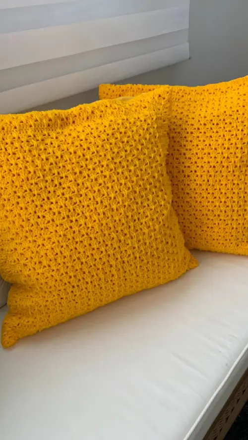 Capa de Almofada de crochê 40 X 40 cm mod.  LISA - Cópia