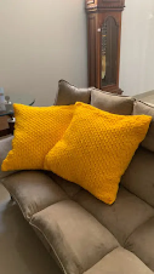 Capa de Almofada de crochê 40 X 40 cm mod.  LISA - Cópia