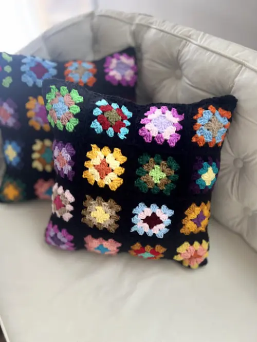 Capa de Almofada de crochê 40 X 40 cm mod.  HIPPIE - Cópia