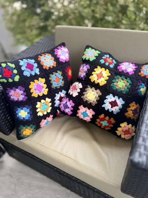 Capa de Almofada de crochê 40 X 40 cm mod.  HIPPIE - Cópia