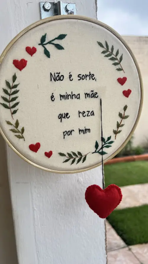 Bordado em Bastidor - Católicos - Minha mãe reza por mim