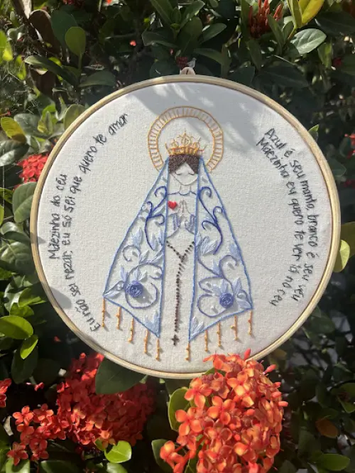 Bordado em Bastidor - Católicos - Mãezinha do Céu