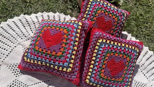 Capa de Almofada de crochê 40 X 40 cm mod. granny square