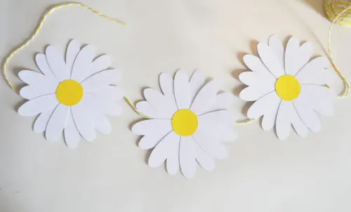 Varal Decorativo Margaridas (8 Margaridas)