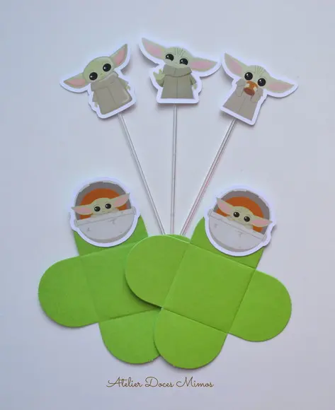 Baby Yoda Combo Forminhas + Toppers