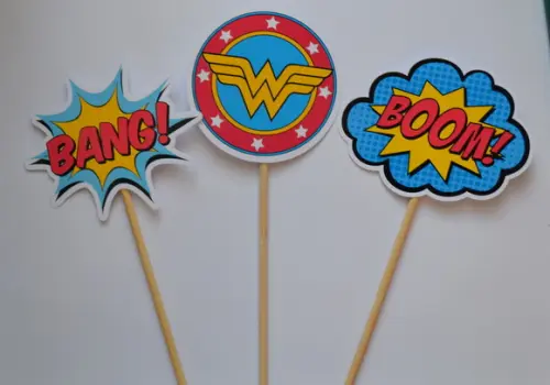 Palitões Decorativos Onomatopéias Super Heróis - 10 Unidades