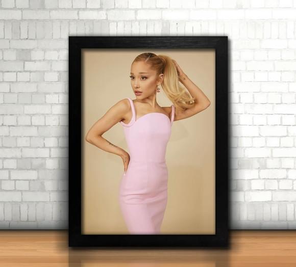 Ariana Grande / Kit 4 Quadros / 20x30cm / Vidro