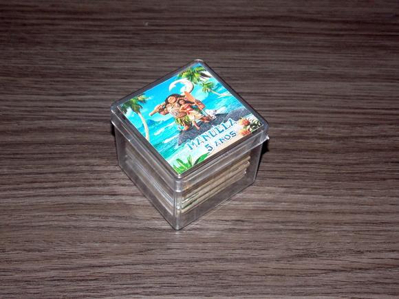 Jogo da Memória / Moana / 8 pares / Caixa de Acrílico