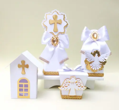 Kit Batizado Dourado Luxo 50 Peças