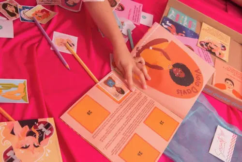 Álbum de Figurinhas Mulheres Presente Criativo Natal Criança