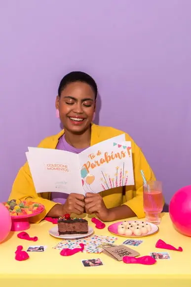 Álbum de Figurinhas Presente Criativo Aniversário
