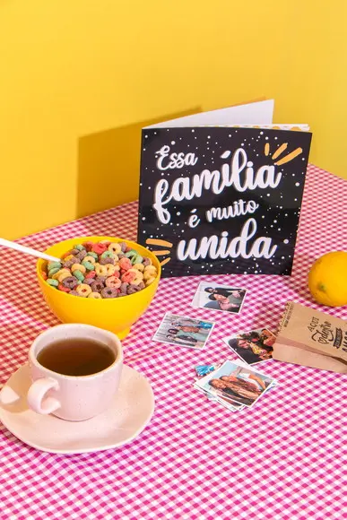 Álbum de Figurinhas Presente Criativo Família