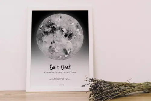 Quadro Lua Personalizado Preto com Moldura A3