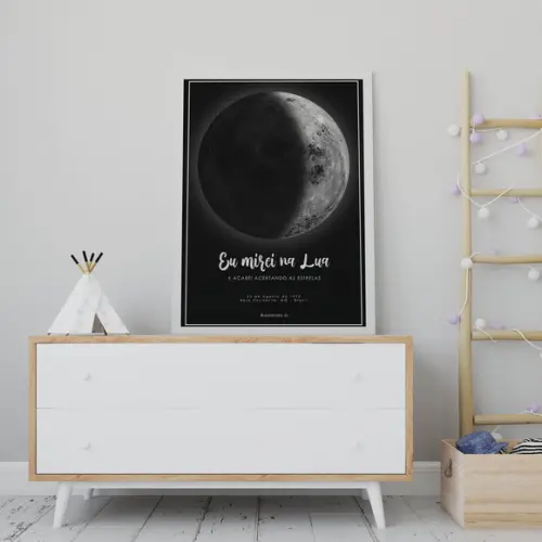 Quadro Lua Personalizado Preto com Moldura A3
