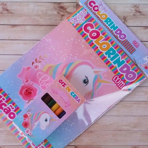 Livrinho Unicórnio com Lapela + Giz para Colorir