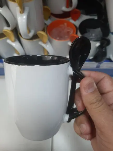 Caneca com Colher Personalizada Porcelana Temas