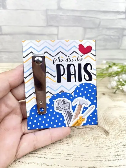 Cortador de Unha + Card Lembrancinha Qualquer Tema