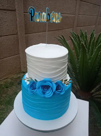 Topo de Bolo Flor e Parabéns Dourado