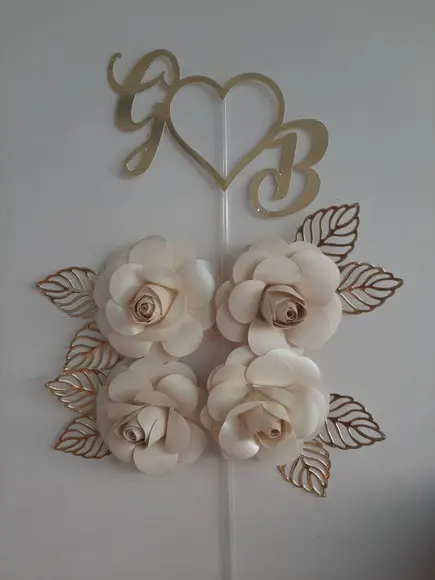 Topo de Bolo Rosa e Coração Dourado