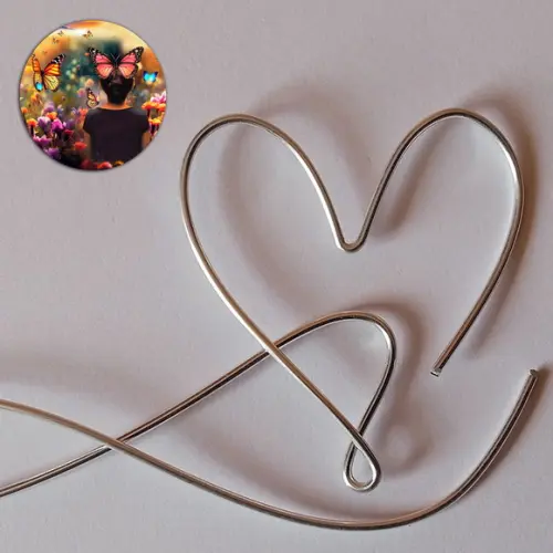 Escultura em Arame Coração Amor Infinito Decoração de Parede