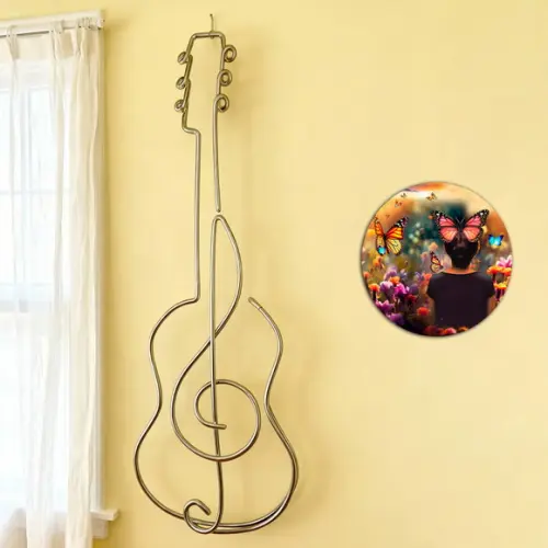 Escultura Violão com Clave de Sol Elegante