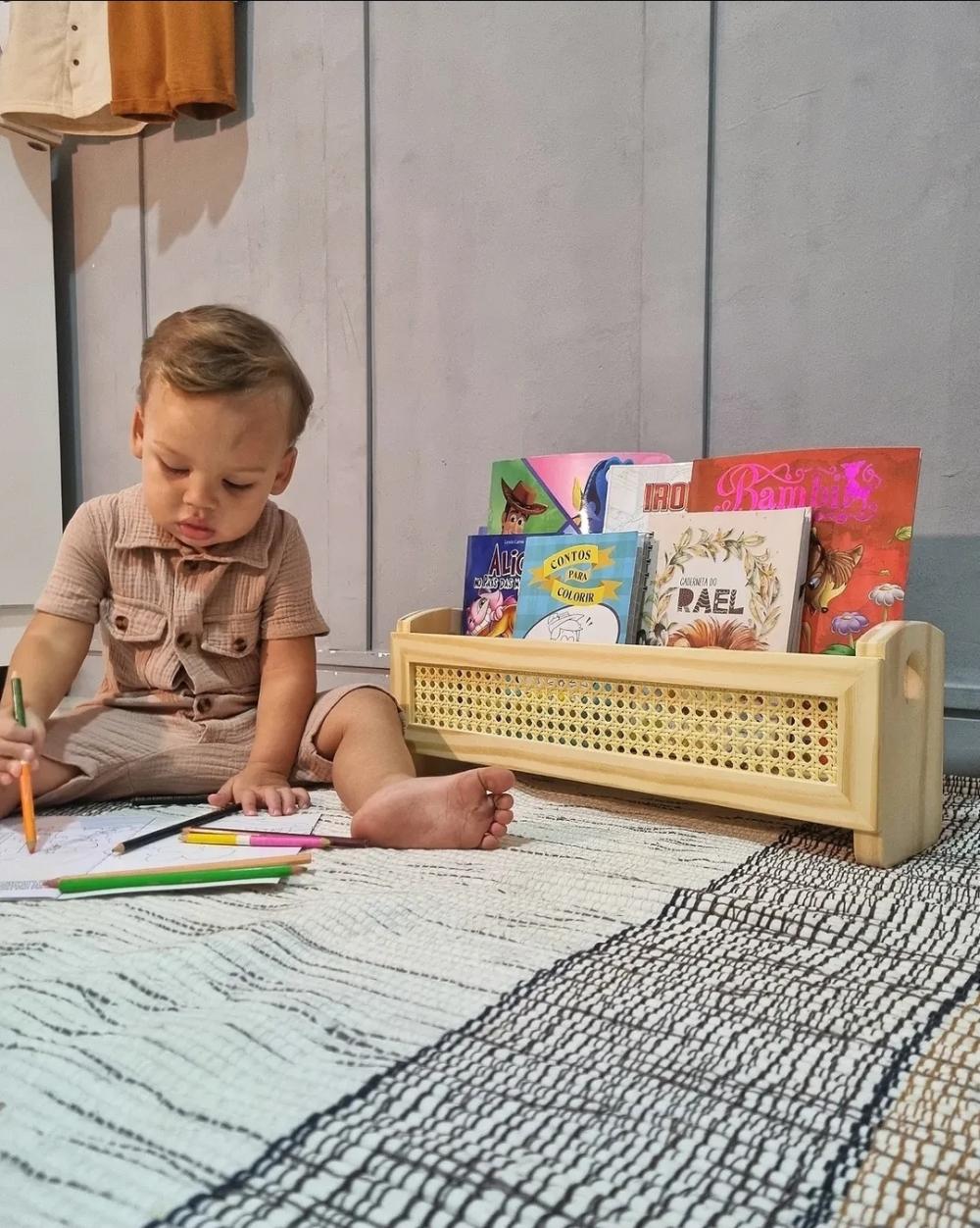 Prateleira de Solo Porta Livros Palhinha Indiana Madeira