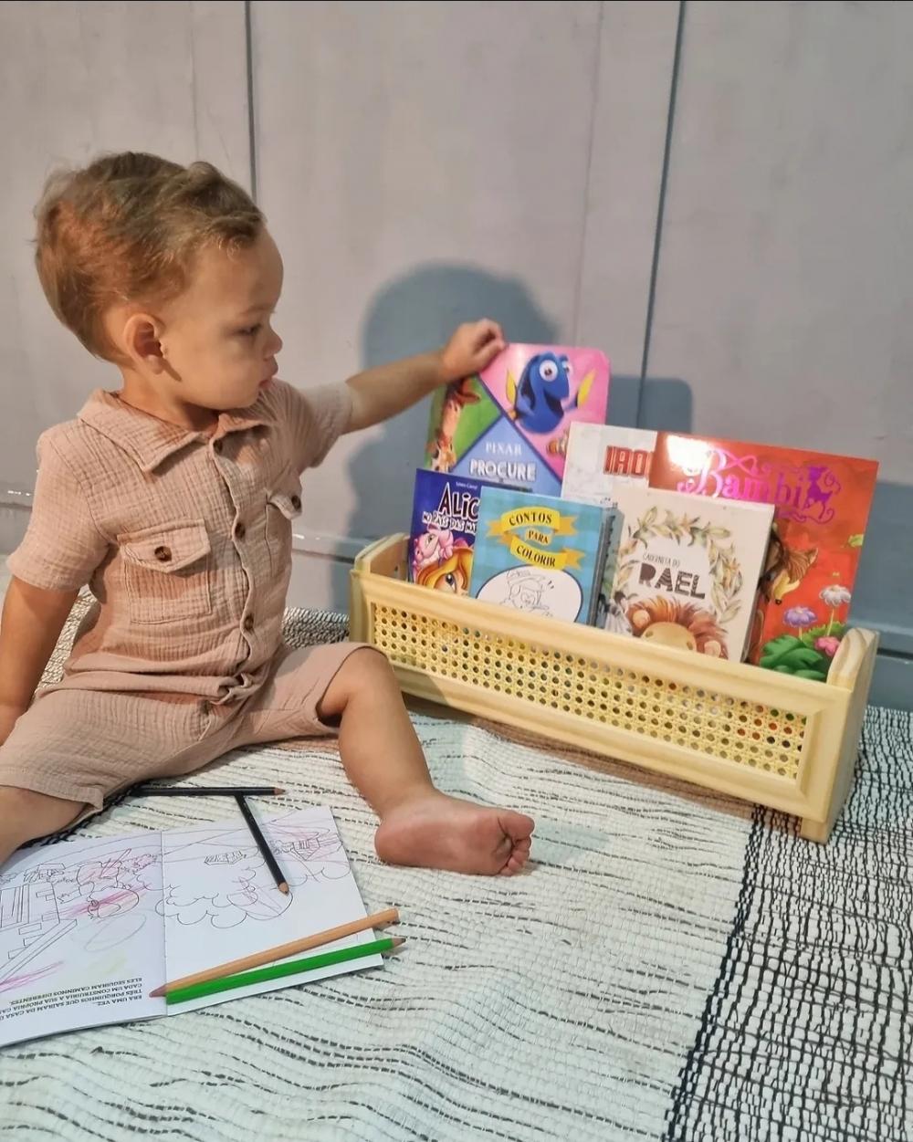 Prateleira de Solo Porta Livros Palhinha Indiana Madeira