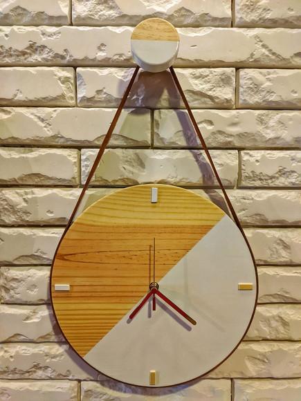 Gancho de Parede Pedurador Duo White/Wood Madeira Maciça