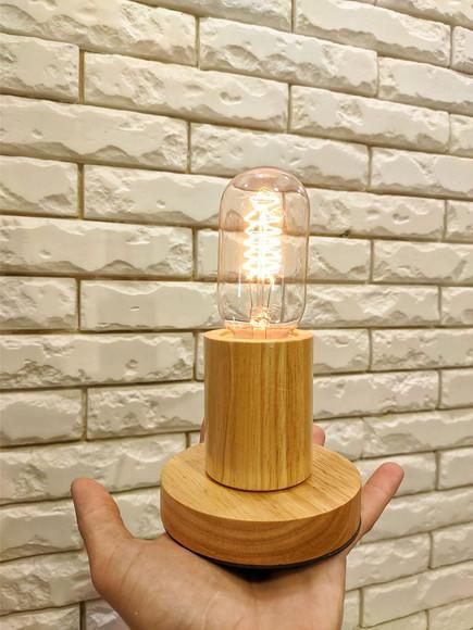 Luminária de Mesa Cilindro em Madeira Maciça