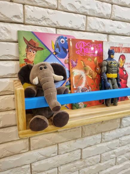 Prateleira de Livros Madeira Maciça Pinus Montessori
