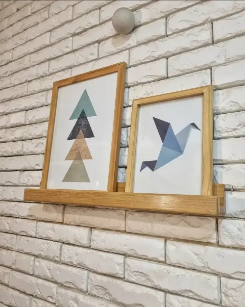 Prateleira Porta Quadros em Madeira Nobre de Tauari